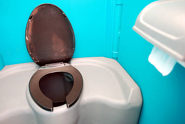 Best Luxury portable toilet rental  in Elmendorf, TX